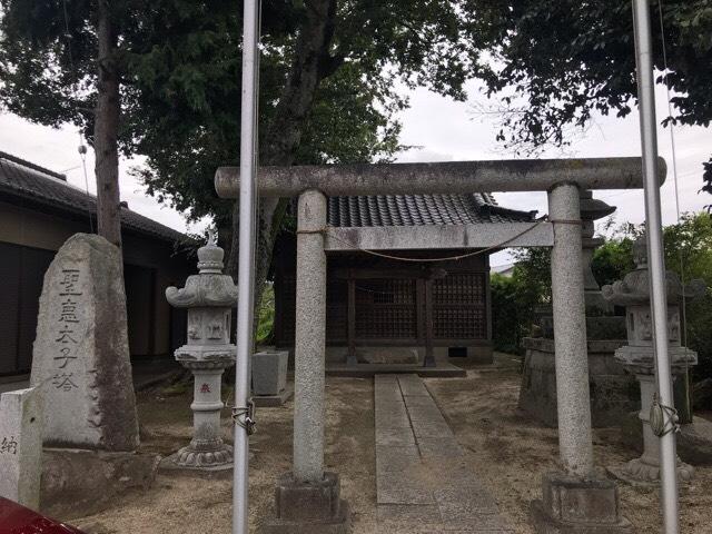 稲荷神社の写真1