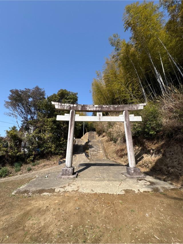 皇産靈神社の写真1