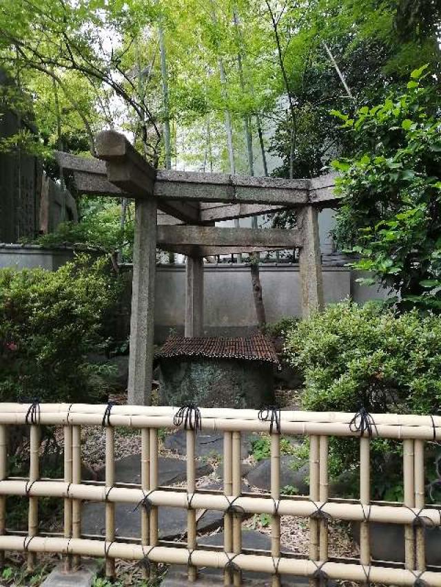 東京都墨田区向島2-5-17 三囲神社の写真4