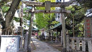 綾瀬稲荷神社の参拝記録(りんごぐみさん)