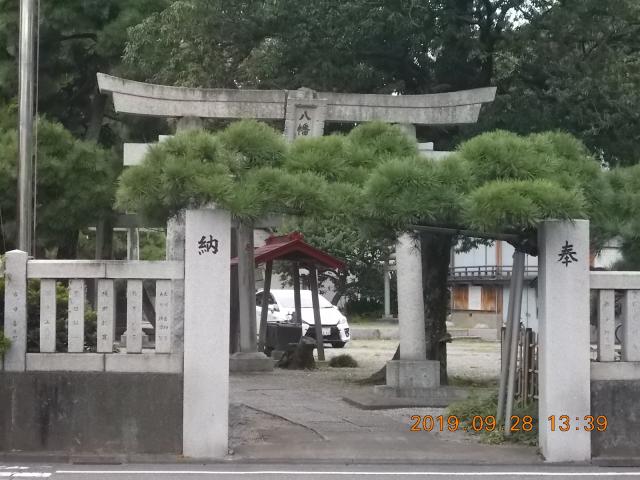 東京都足立区六月3-13-19 六月八幡神社の写真2