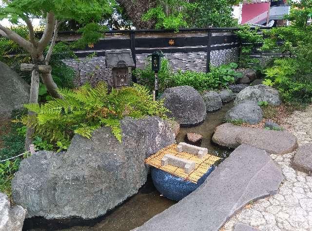 白旗弁財天（白旗神社境内社）の写真1