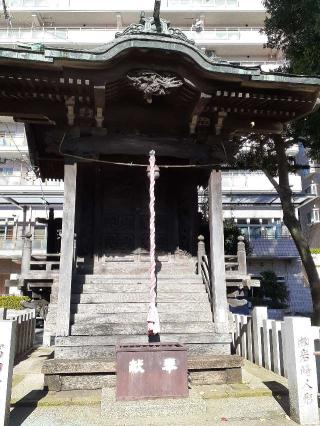 厚木稲荷神社の参拝記録(三毛猫さん)