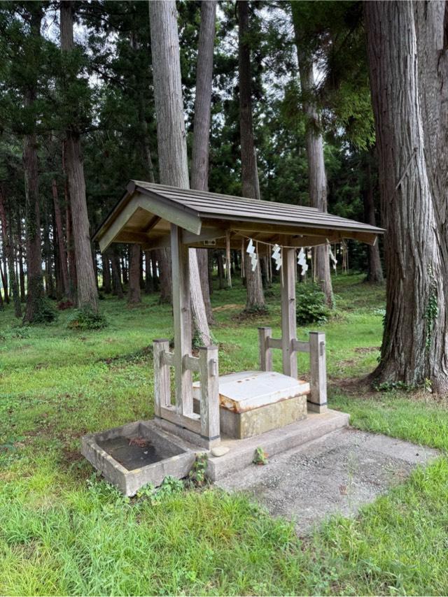 新潟県佐渡市原黒 椎崎諏訪神社の写真4