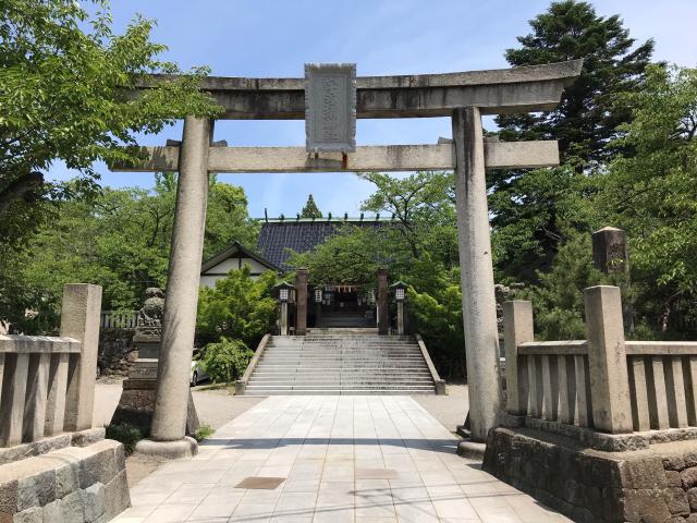 宇多須神社の参拝記録(じゃすてぃさん)
