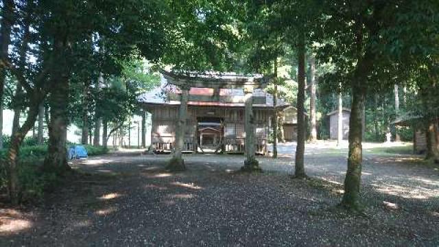 福井県福井市中手町20-27 樺八幡神社の写真1