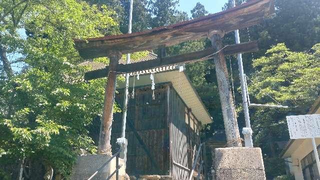 諏訪社神明社合殿の写真1