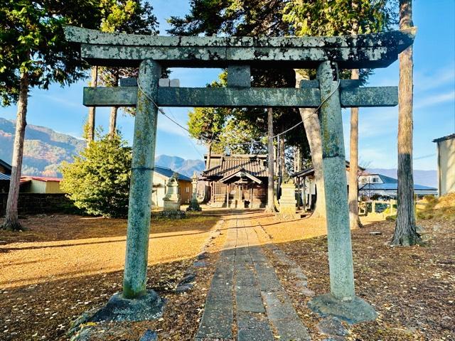 三嶋山神社の写真1