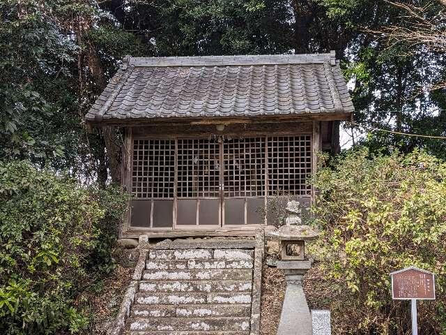 幡室神社の写真1